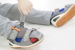 Topánky pre deti: Sú Barefoot či ortopedické topánky vhodné?