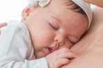 7 praktických tipov pre denný spánok bábätka