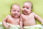 Čo nás čaká s&nbsp;dvojčatami doma? (Rady pre mamičky batoliat)