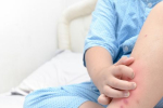 Pediatrička radí: Čo robiť, keď sa dieťa nervózne škriabe?