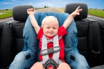 Nástrahy leta: Pozor na dieťa v prehriatom aute!