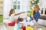 Výchova k&nbsp;zodpovednosti – alebo prečo sú domáce práce prospešné pre deti?
