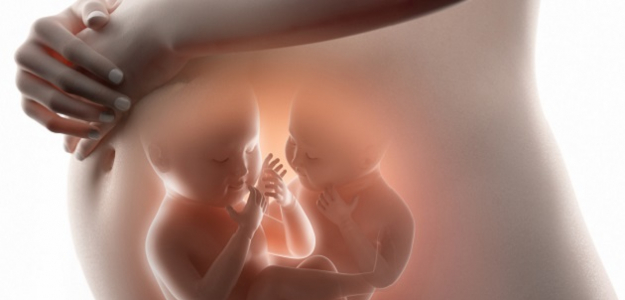 6 faktorov, ktoré zvyšujú pravdepodobnosť, že sa vám narodia dvojičky