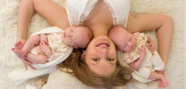 Dojčenie dvojčiat (a viacerčiat)