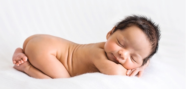 Ako stimulovať bábätko k dvíhaniu hlavičky?