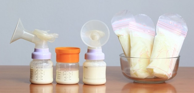 Ako skladovať odstriekané materské mlieko?