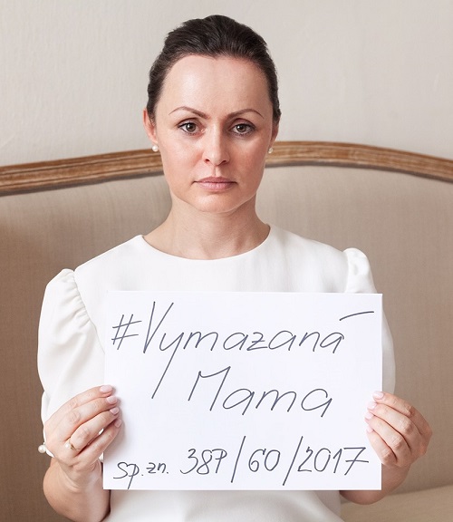 vymazana mama